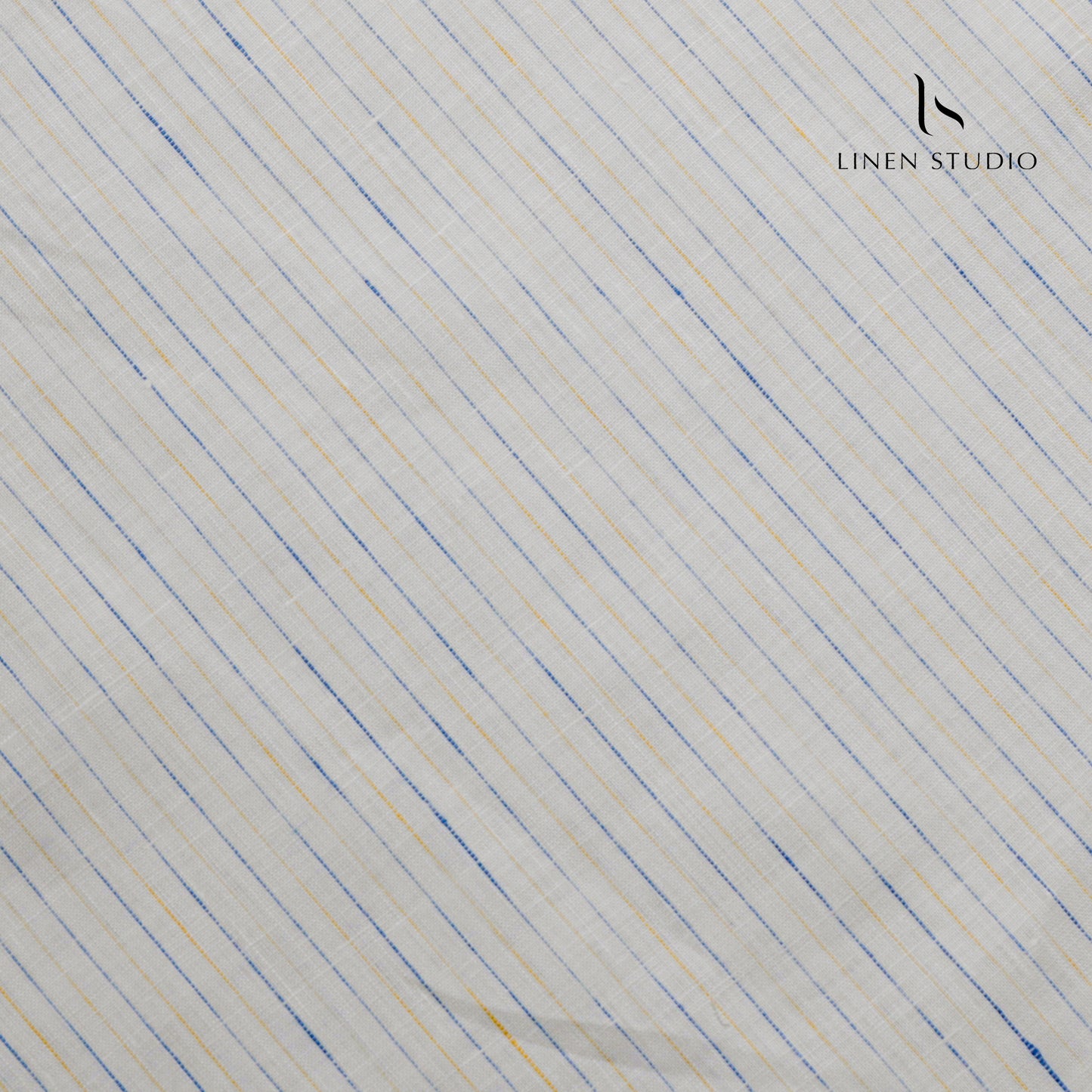 Burgoyne Exclusive 100 Lea Premium Linen Shirting - New 54